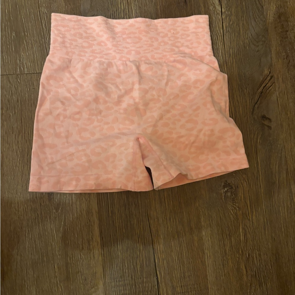 Never worn pink Leopard Print Women's Shorts